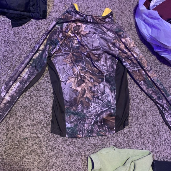 Realtree jacket - Picture 2 of 3